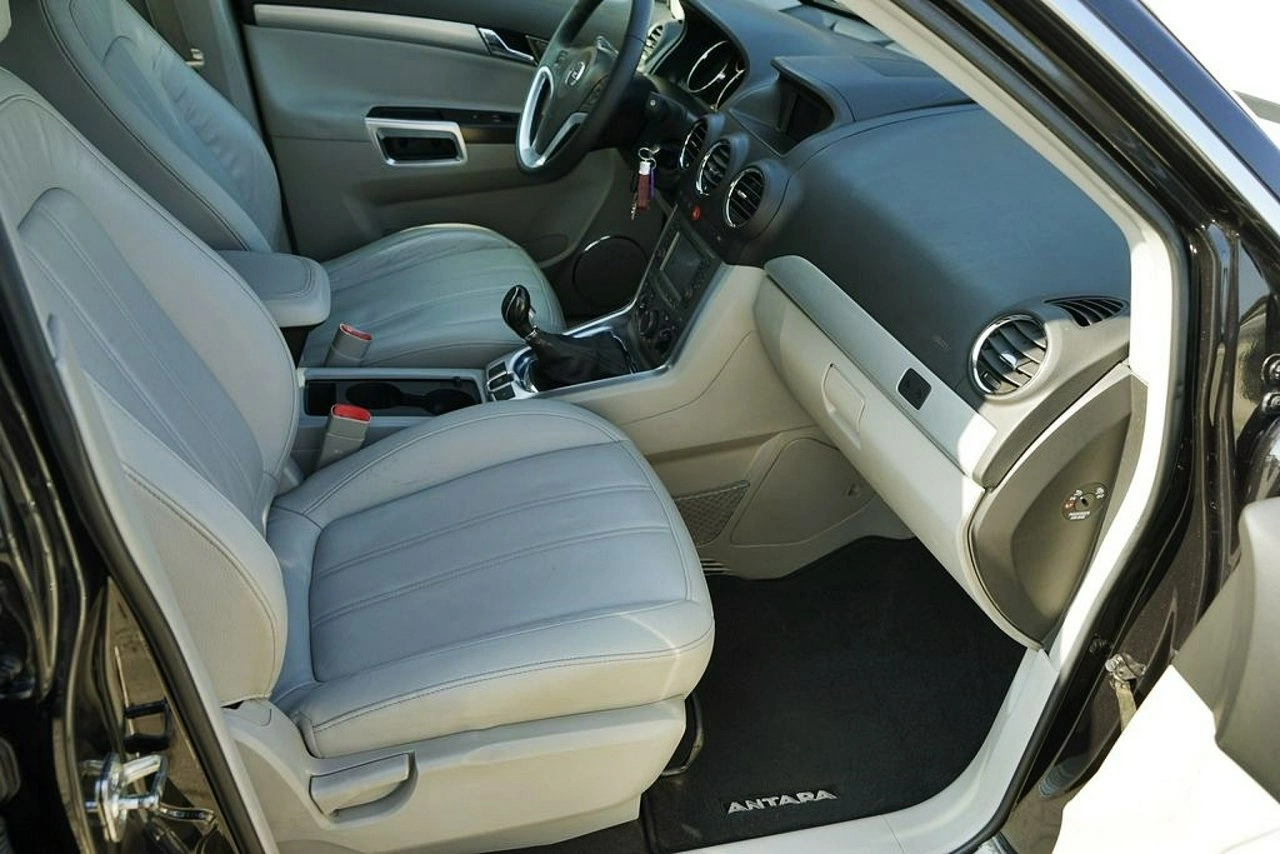 Opel Antara - Zdjęcie 13