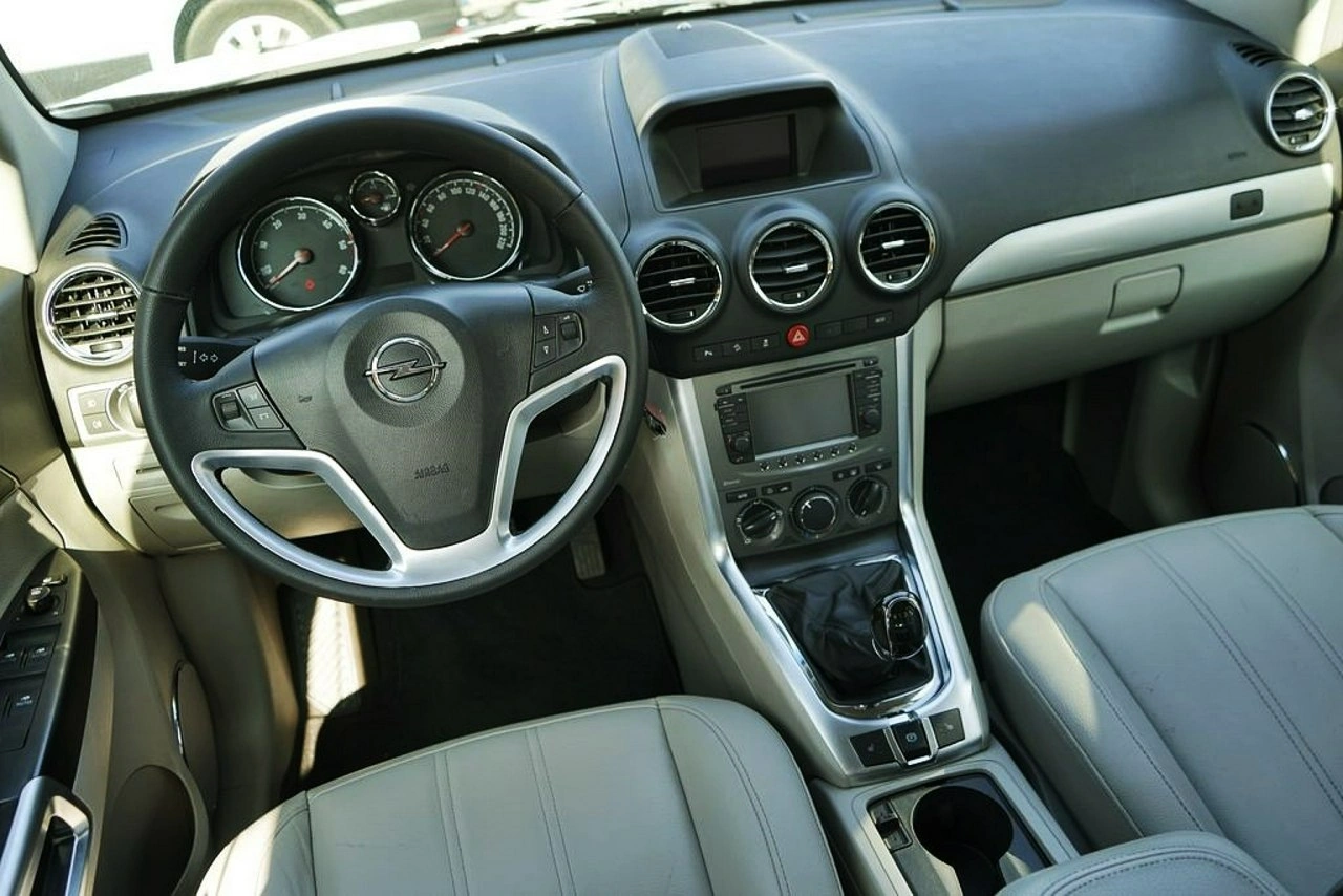 Opel Antara - Zdjęcie 20