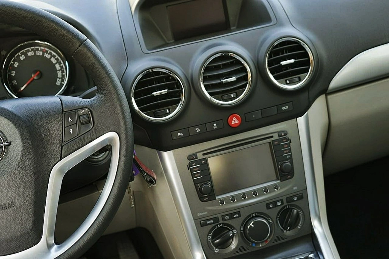 Opel Antara - Zdjęcie 21