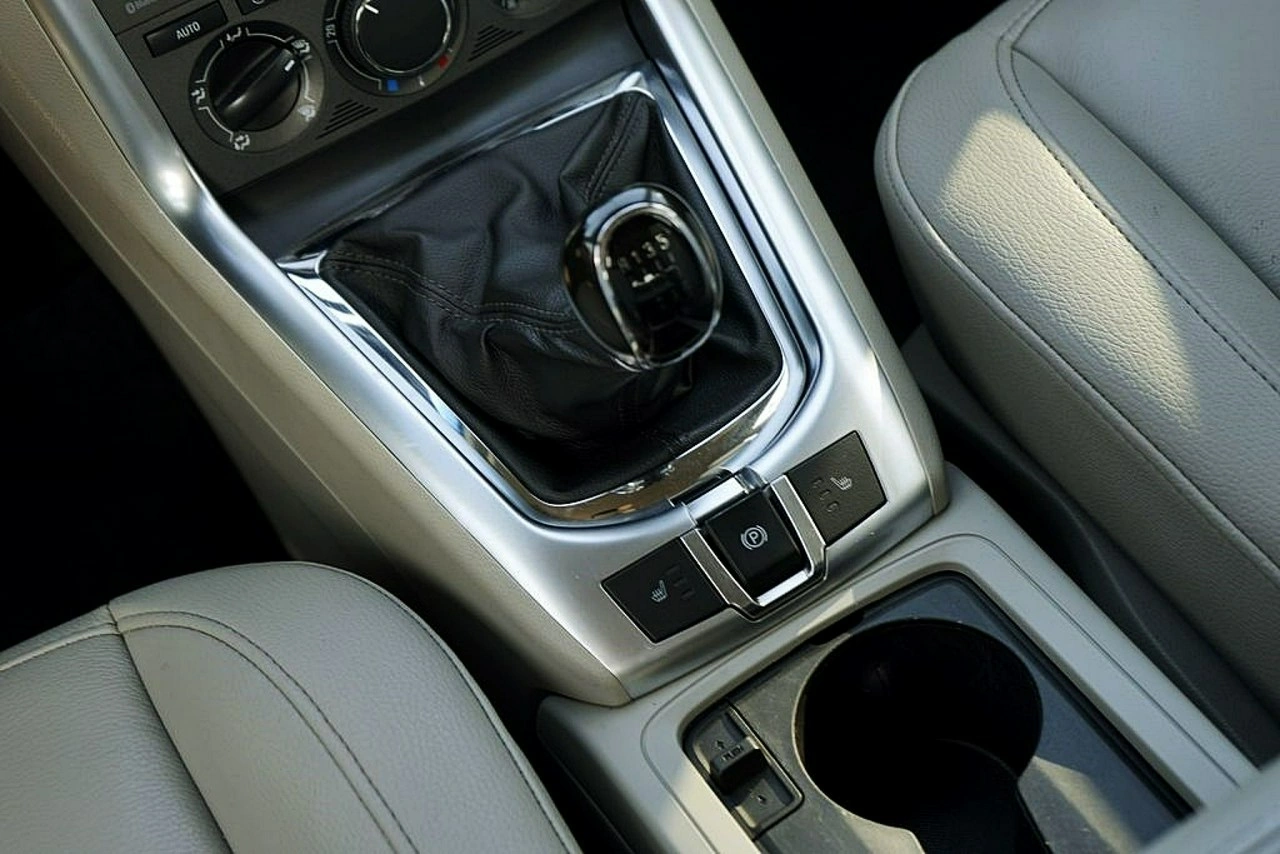 Opel Antara - Zdjęcie 22