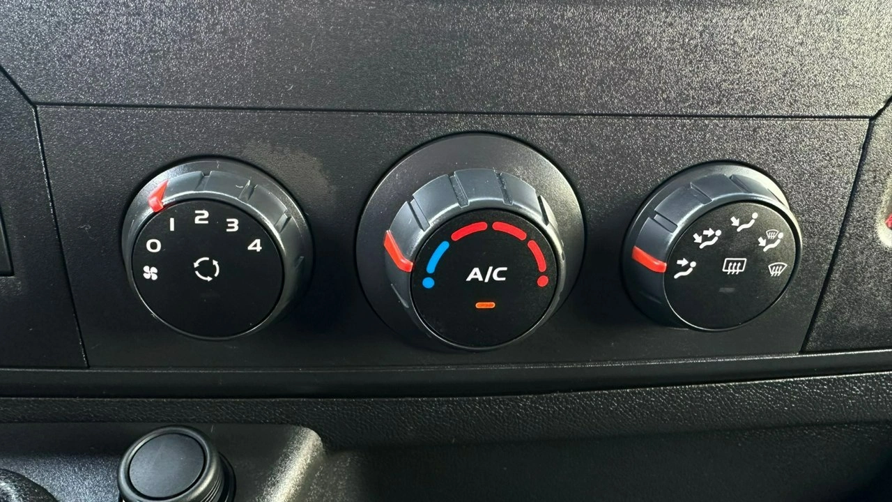 Renault Master - Zdjęcie 25