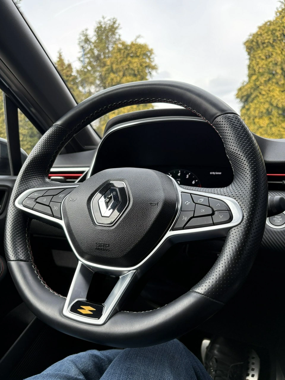 Renault Clio - Zdjęcie 22