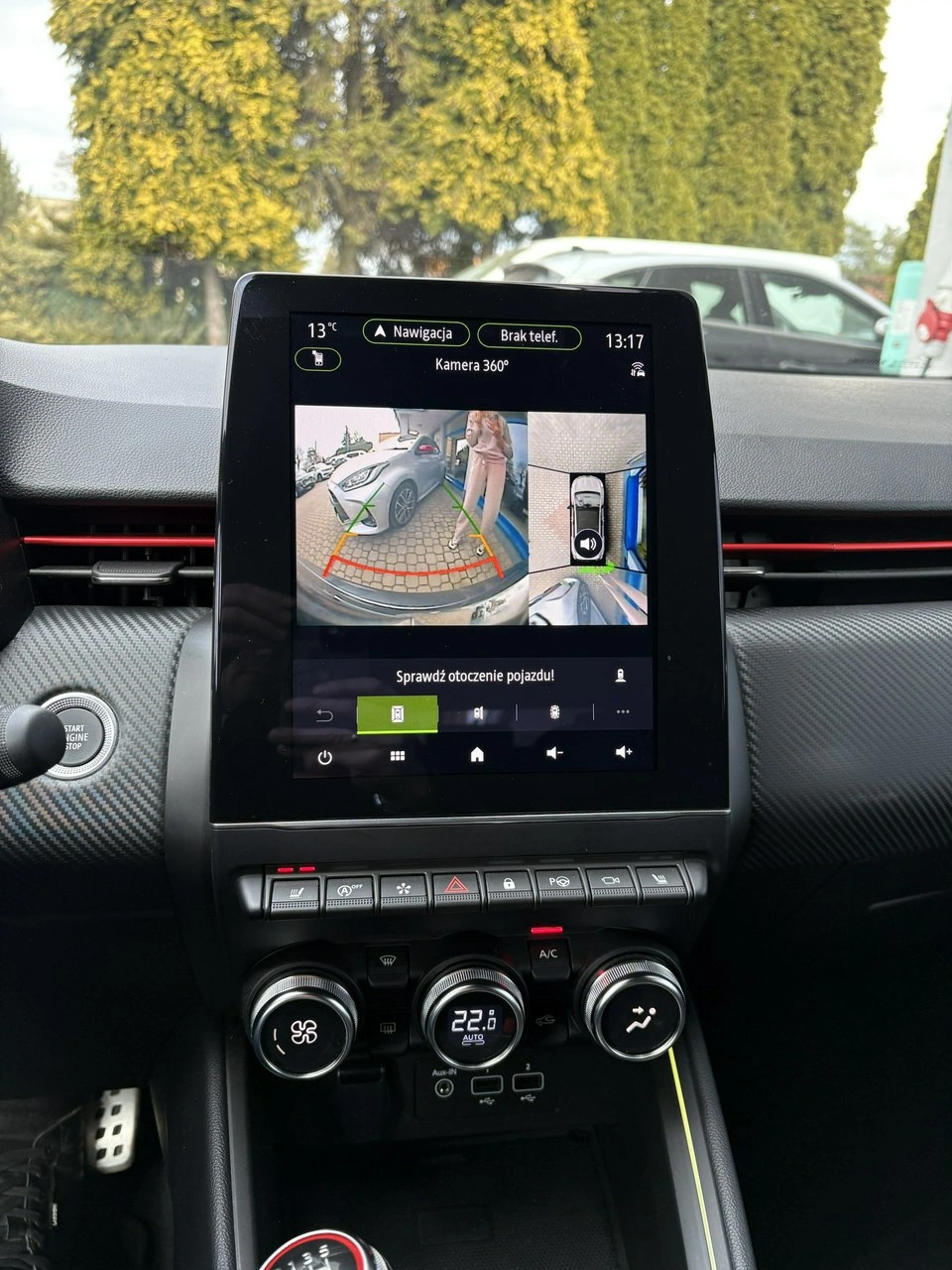 Renault Clio - Zdjęcie 24