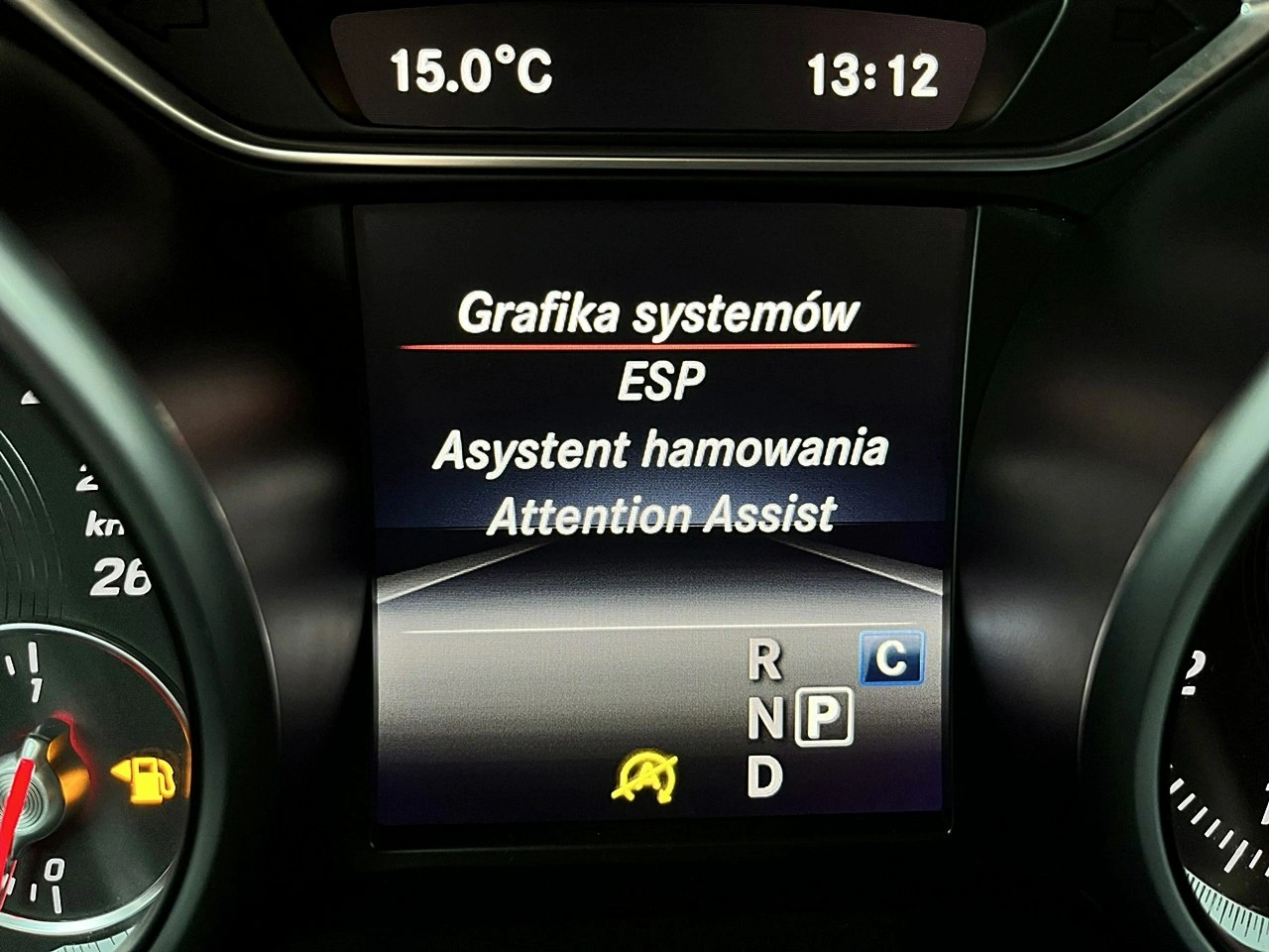 Mercedes GLA 200 - Zdjęcie 27