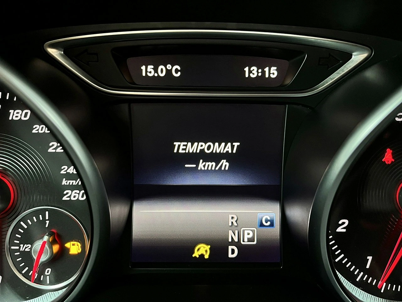 Mercedes GLA 200 - Zdjęcie 41