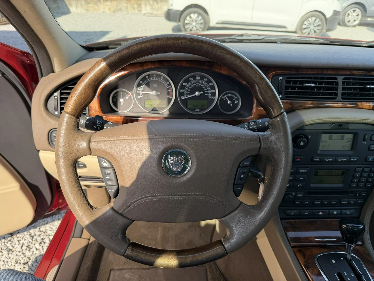 Jaguar S-Type - Zdjęcie 16