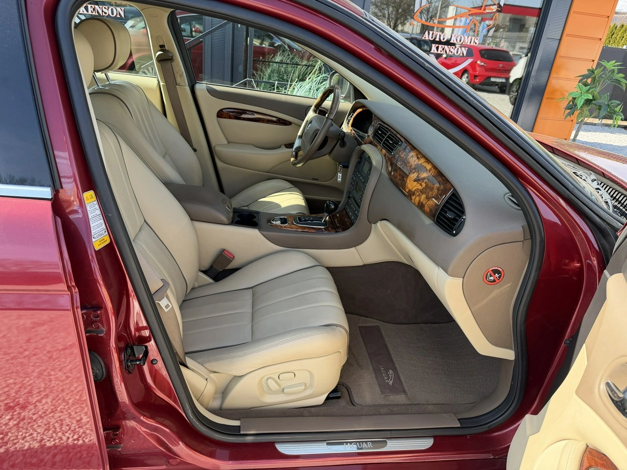 Jaguar S-Type - Zdjęcie 24