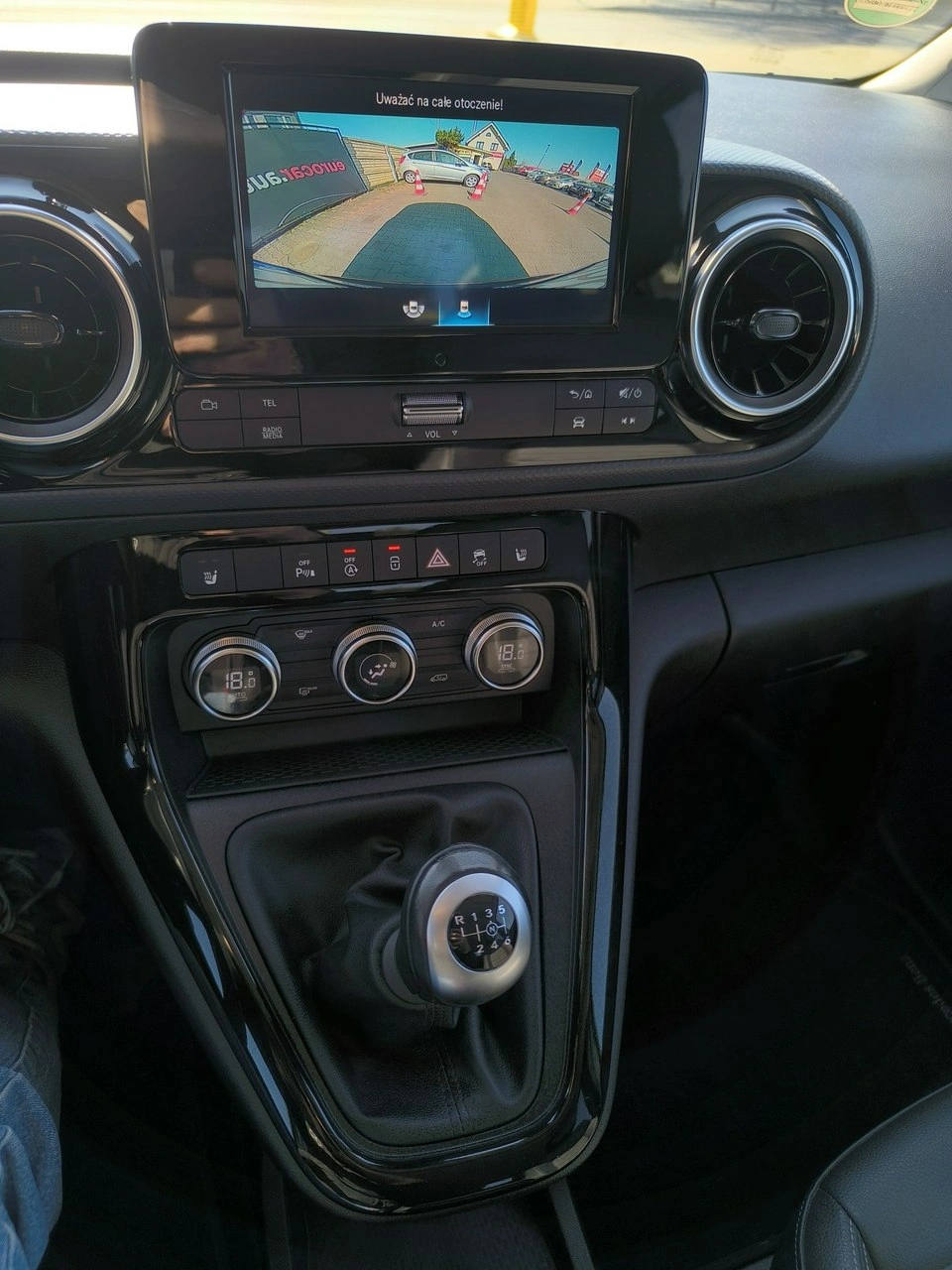 Mercedes T 180 d - Zdjęcie 15