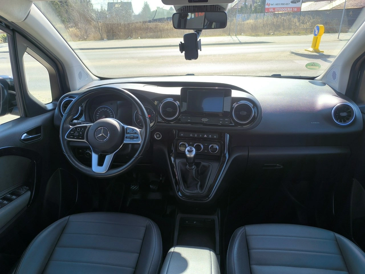 Mercedes T 180 d - Zdjęcie 20