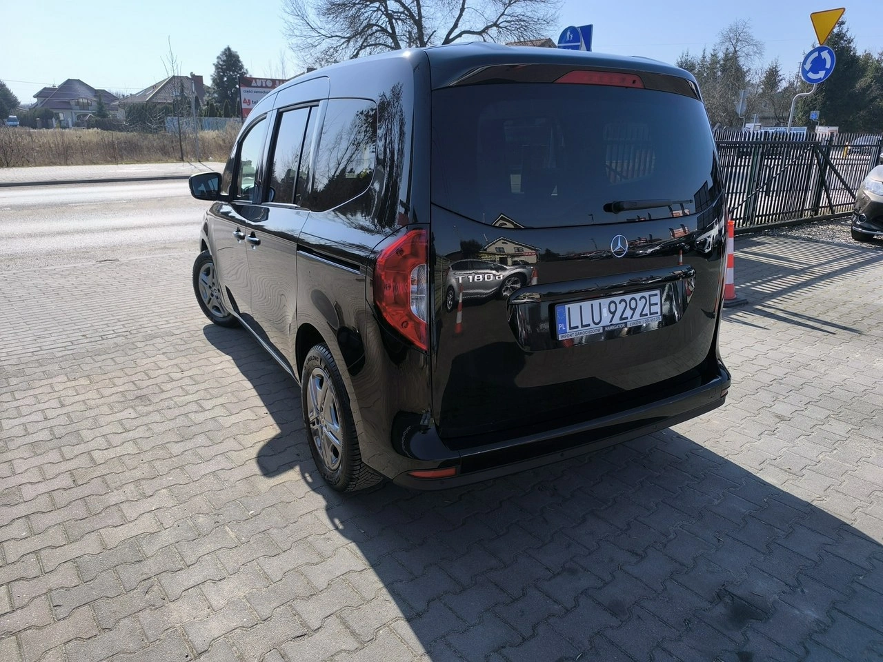 Mercedes T 180 d - Zdjęcie 6