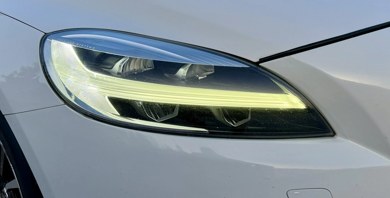 Volvo V40 - Zdjęcie 15