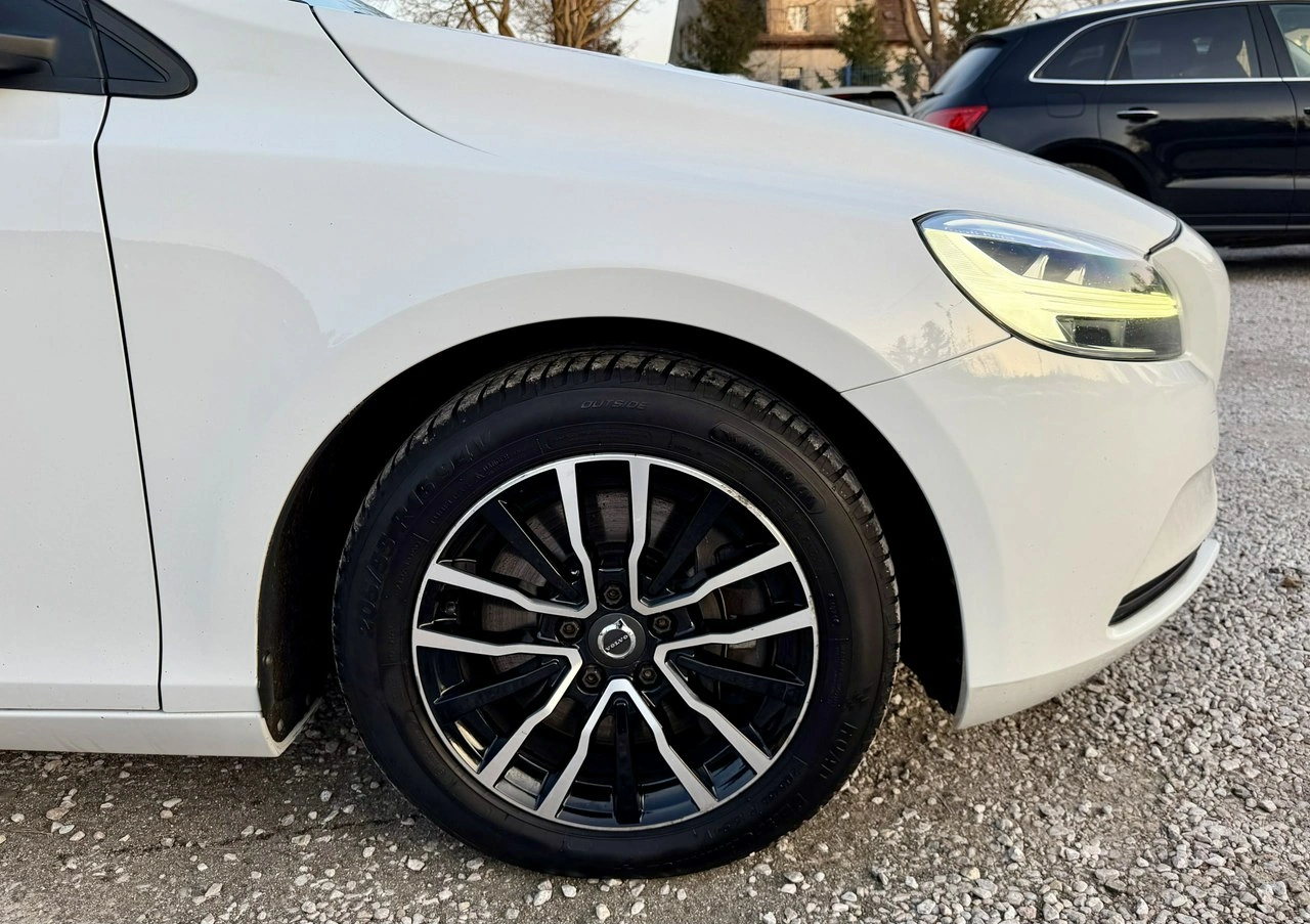 Volvo V40 - Zdjęcie 34