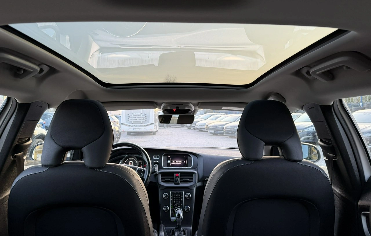 Volvo V40 - Zdjęcie 17