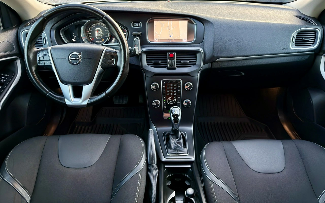 Volvo V40 - Zdjęcie 10