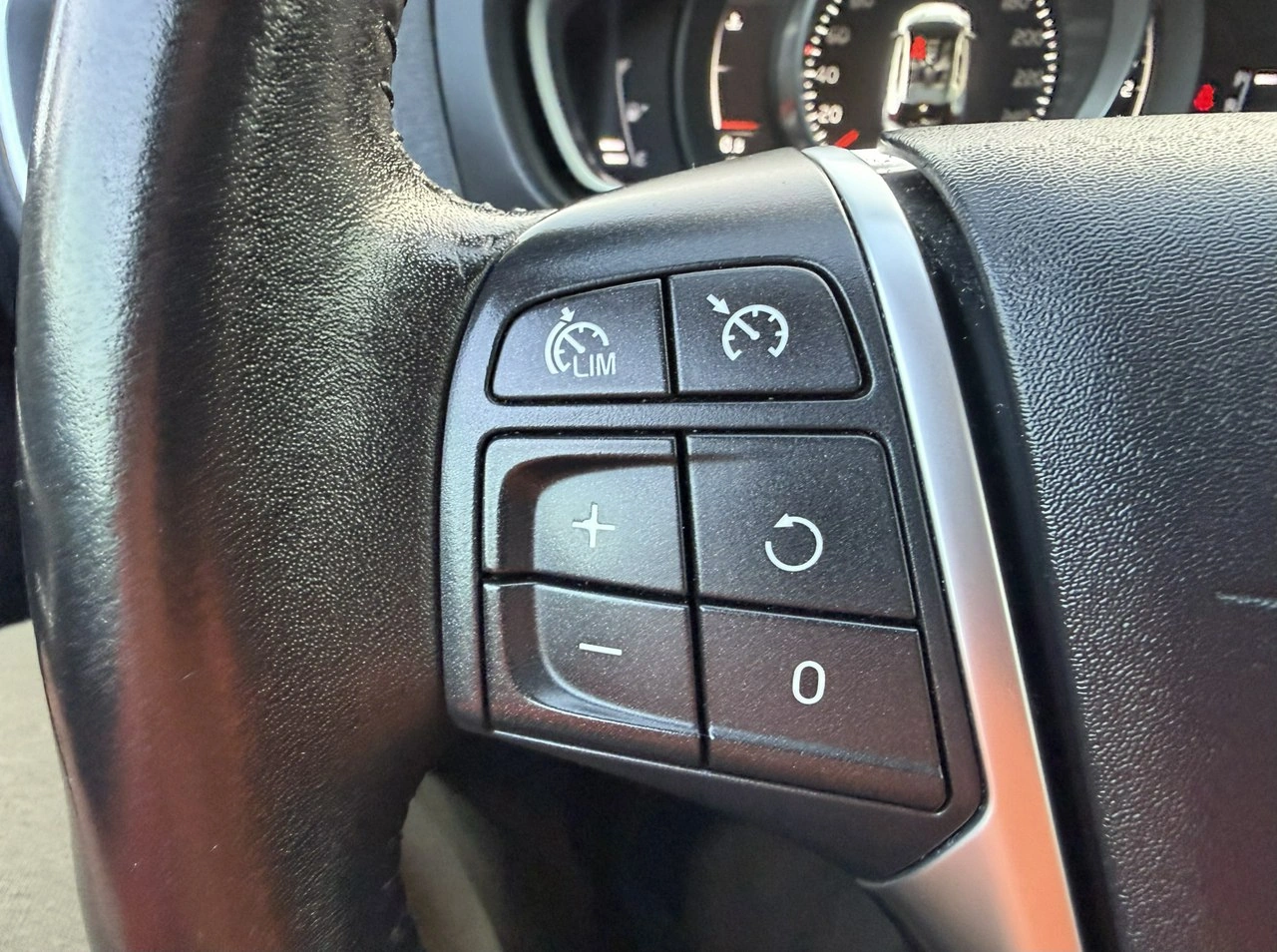 Volvo V40 - Zdjęcie 18