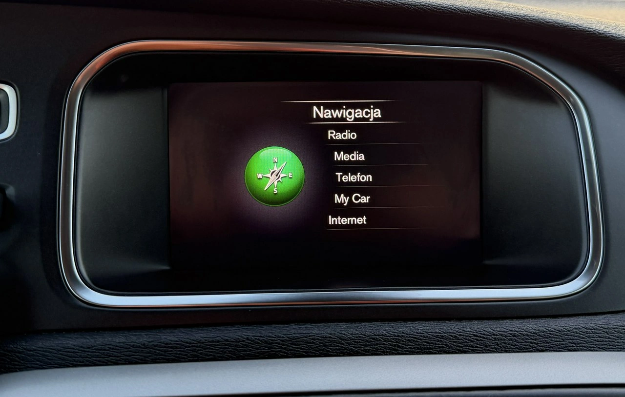 Volvo V40 - Zdjęcie 23