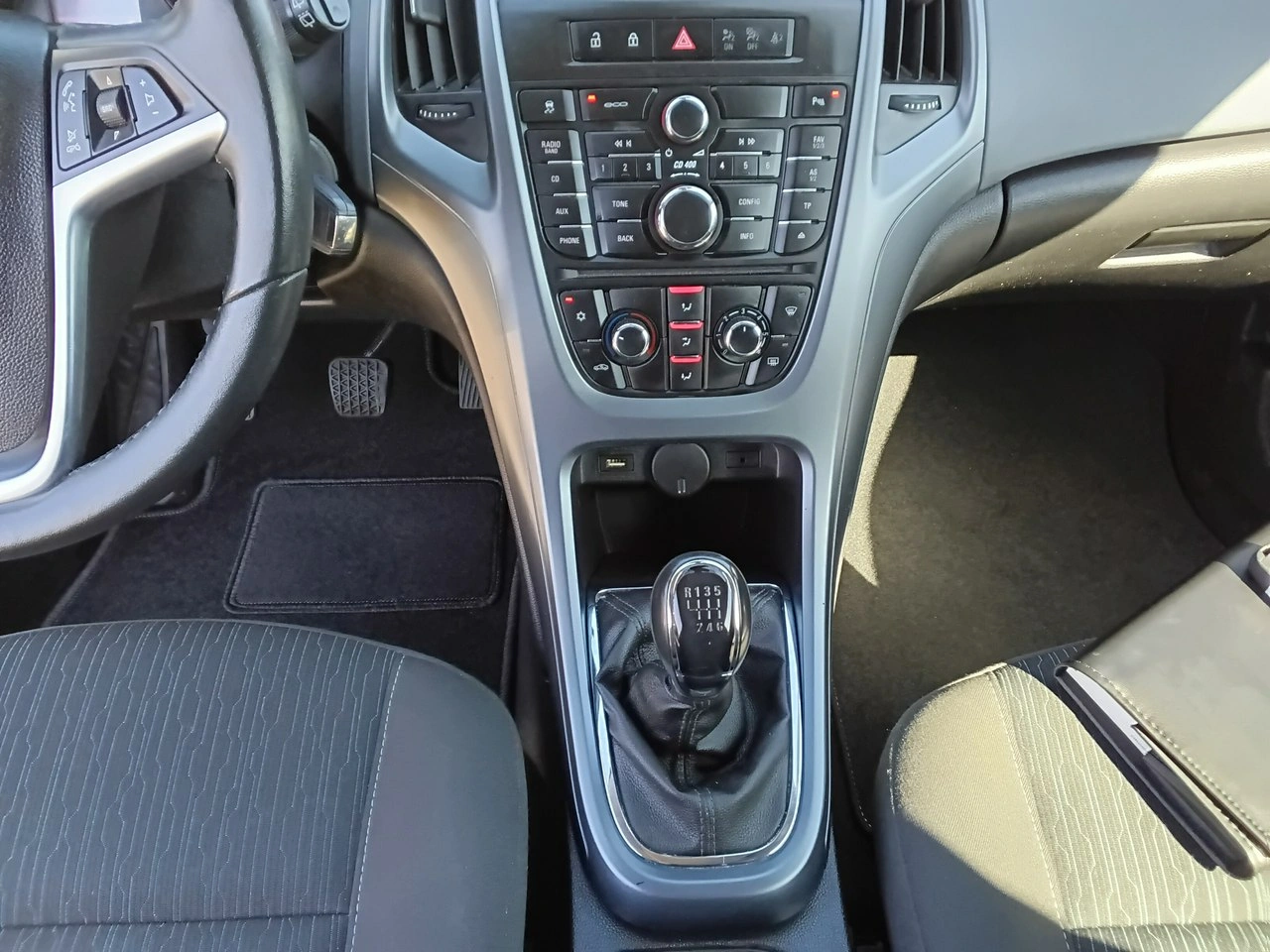 Opel Astra - Zdjęcie 16