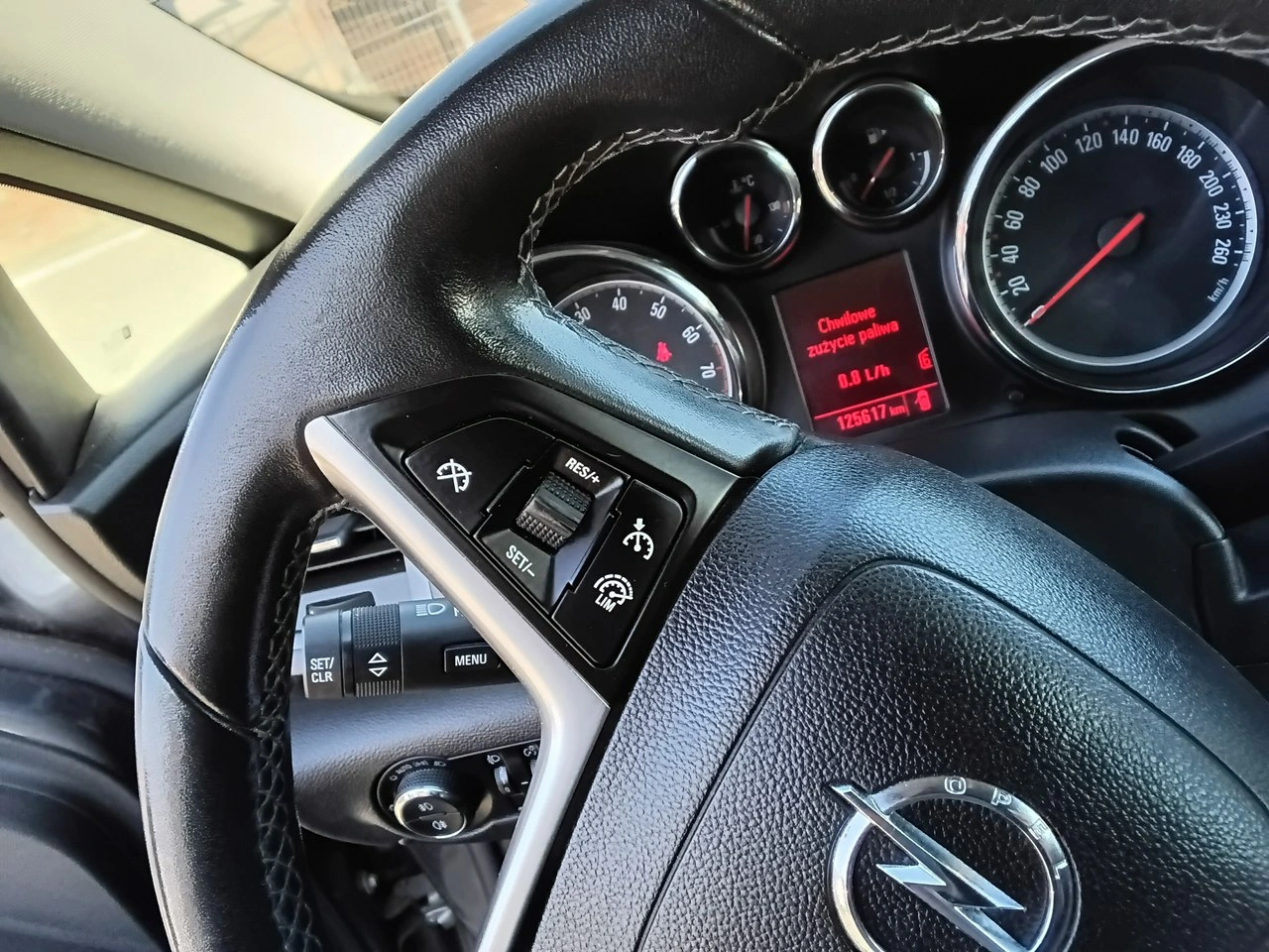 Opel Astra - Zdjęcie 22