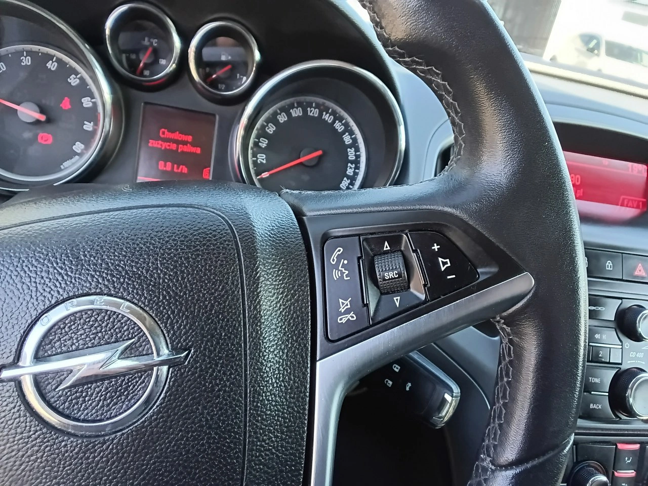 Opel Astra GTC - Zdjęcie 24