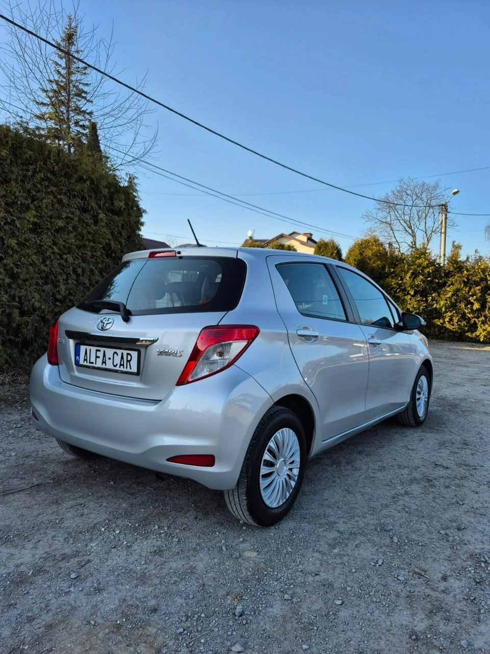 Toyota Yaris - Zdjęcie 18