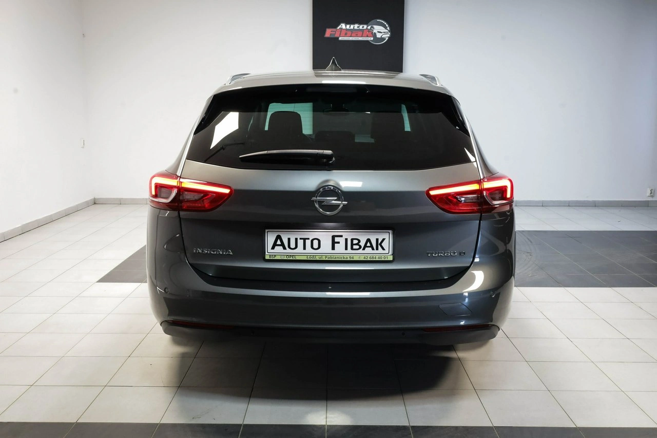 Opel Insignia - Zdjęcie 9