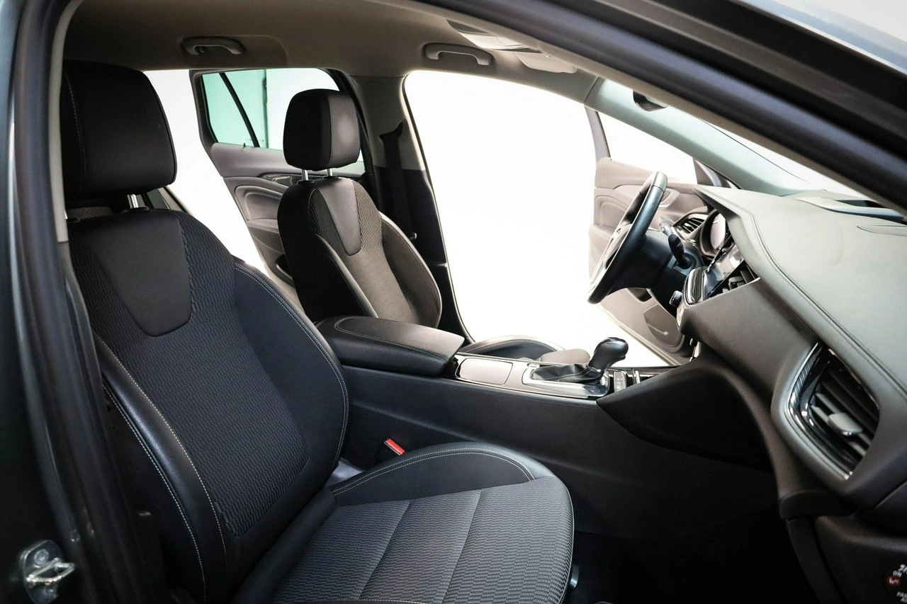 Opel Insignia - Zdjęcie 26