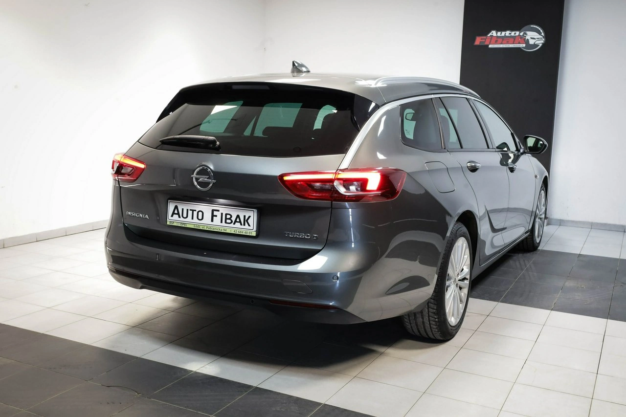 Opel Insignia - Zdjęcie 8