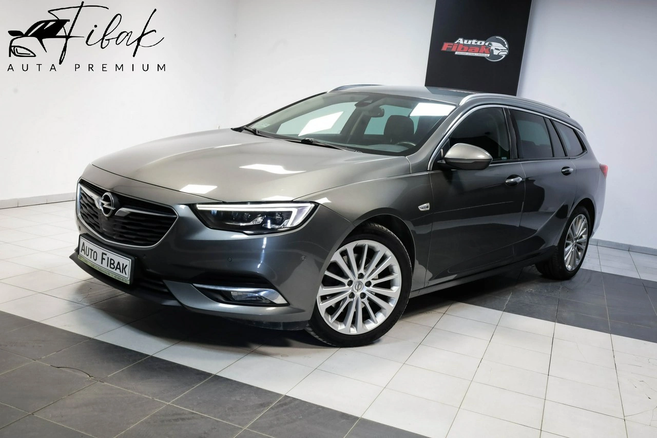 Opel Insignia - Główne zdjęcie