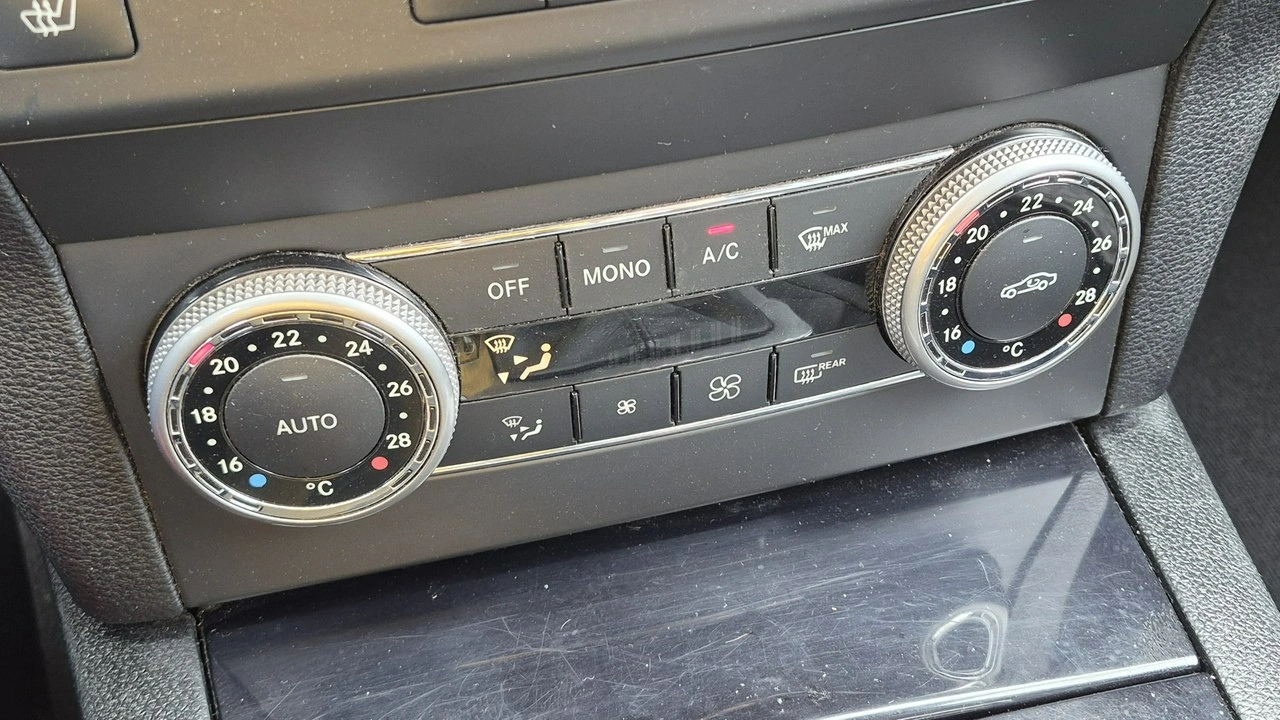 Mercedes GLK 220 - Zdjęcie 16