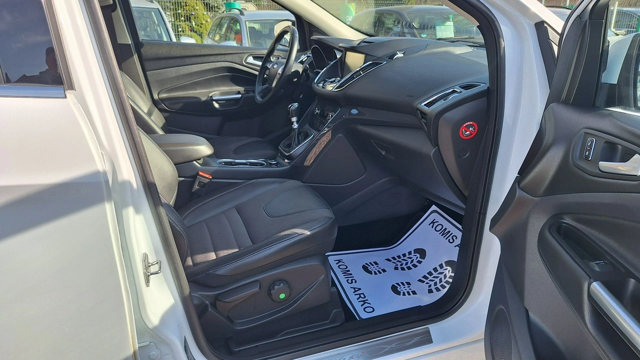 Ford Kuga - Zdjęcie 12