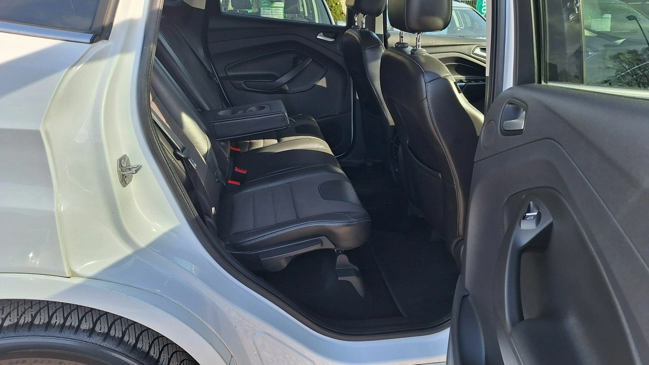 Ford Kuga - Zdjęcie 13