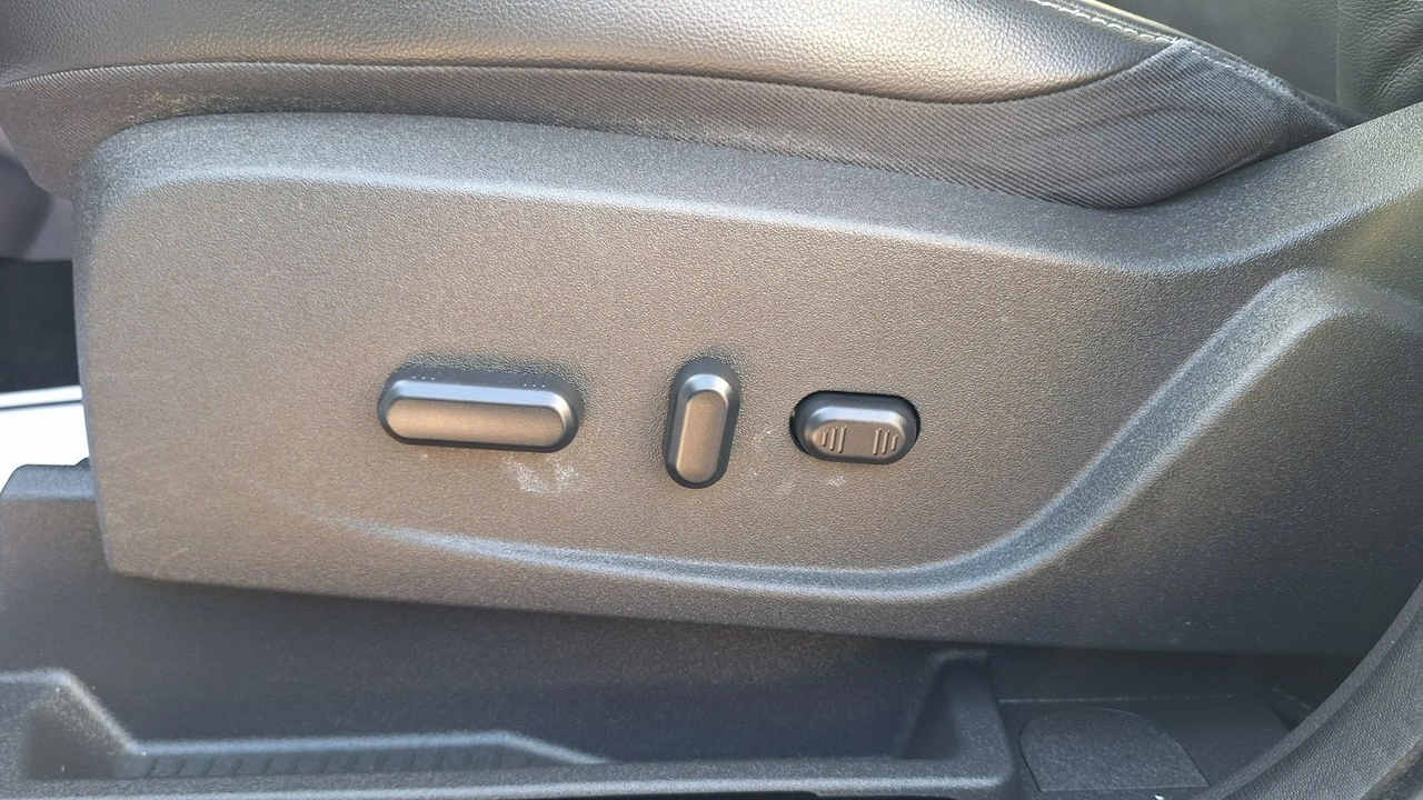 Ford Kuga - Zdjęcie 16