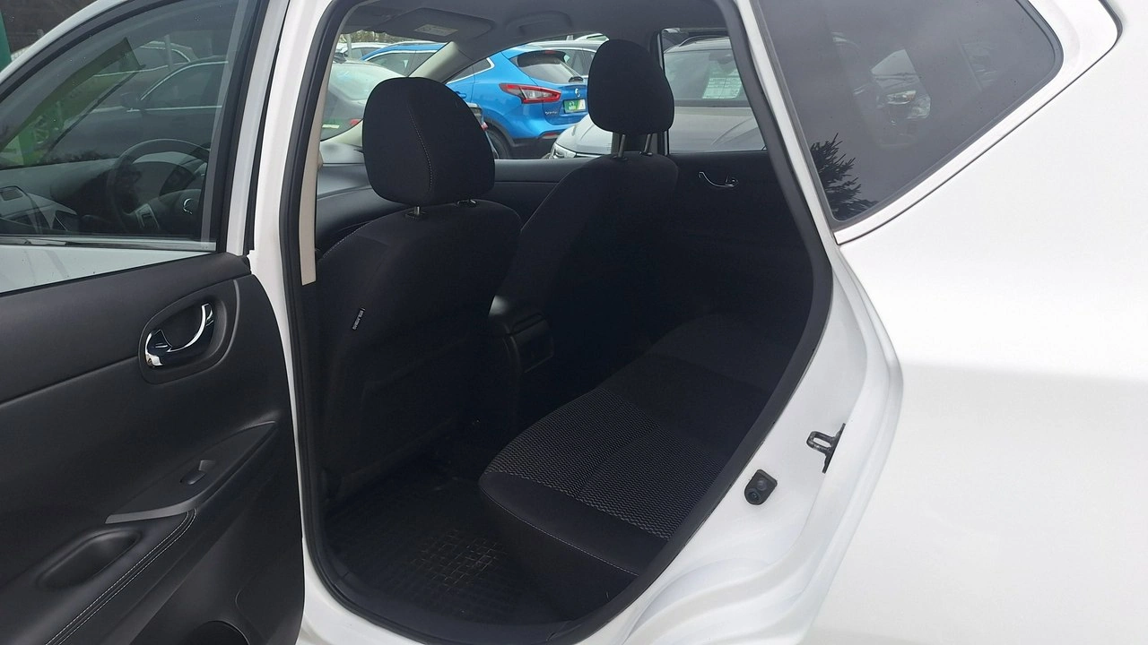 Nissan Pulsar - Zdjęcie 10