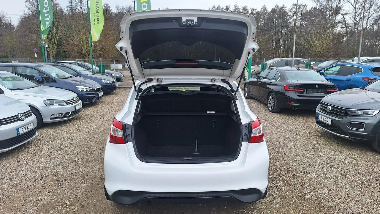 Nissan Pulsar - Zdjęcie 14