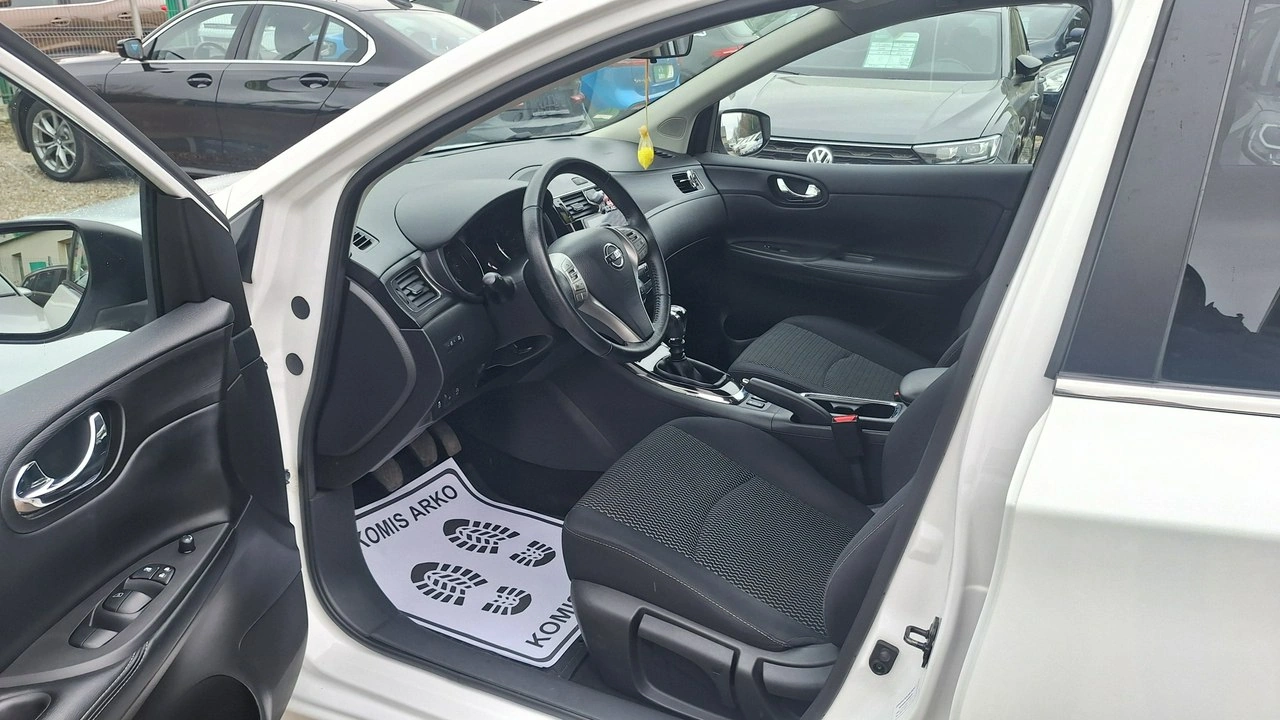 Nissan Pulsar - Zdjęcie 8