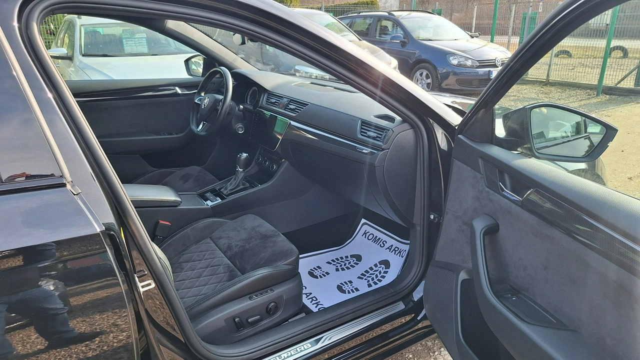 Skoda Superb - Zdjęcie 12