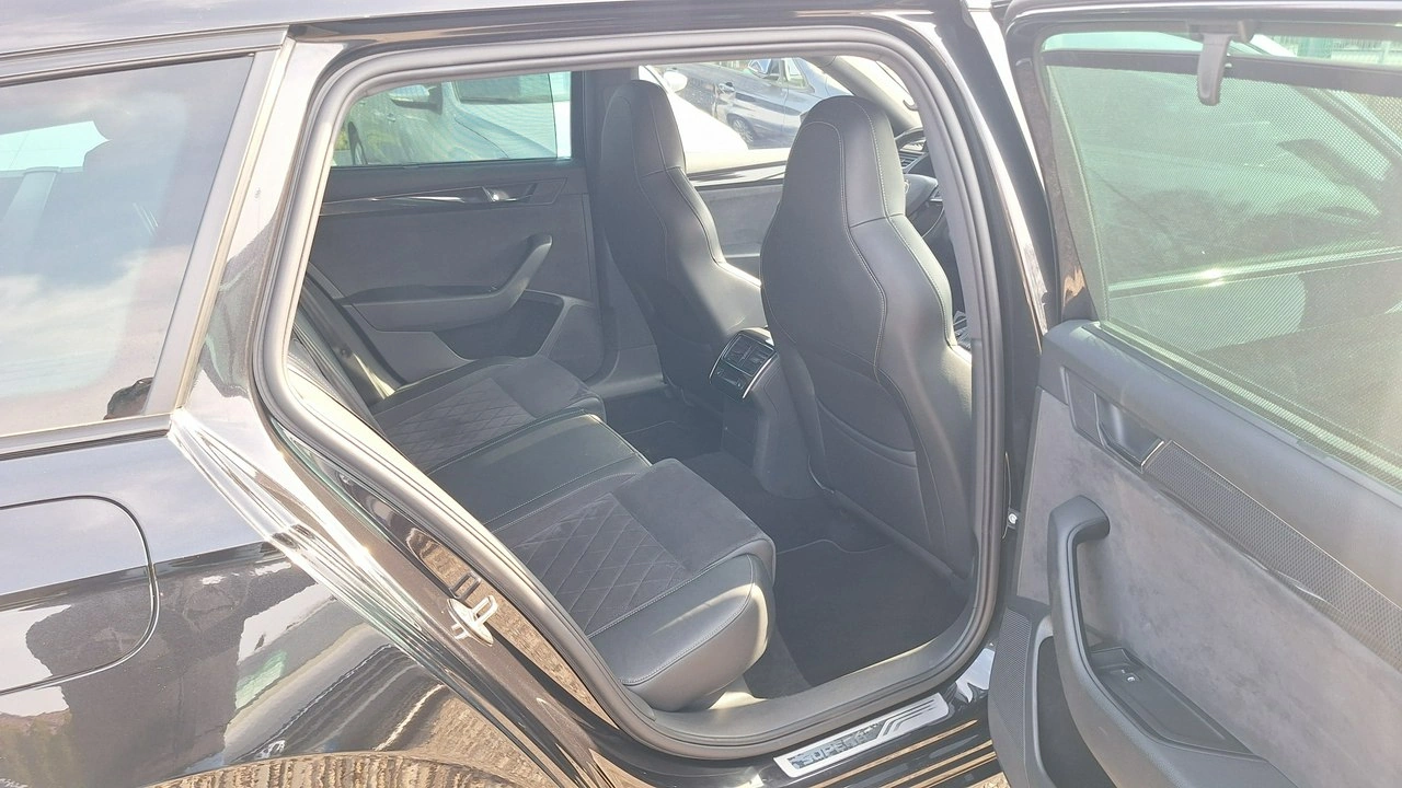 Skoda Superb - Zdjęcie 15