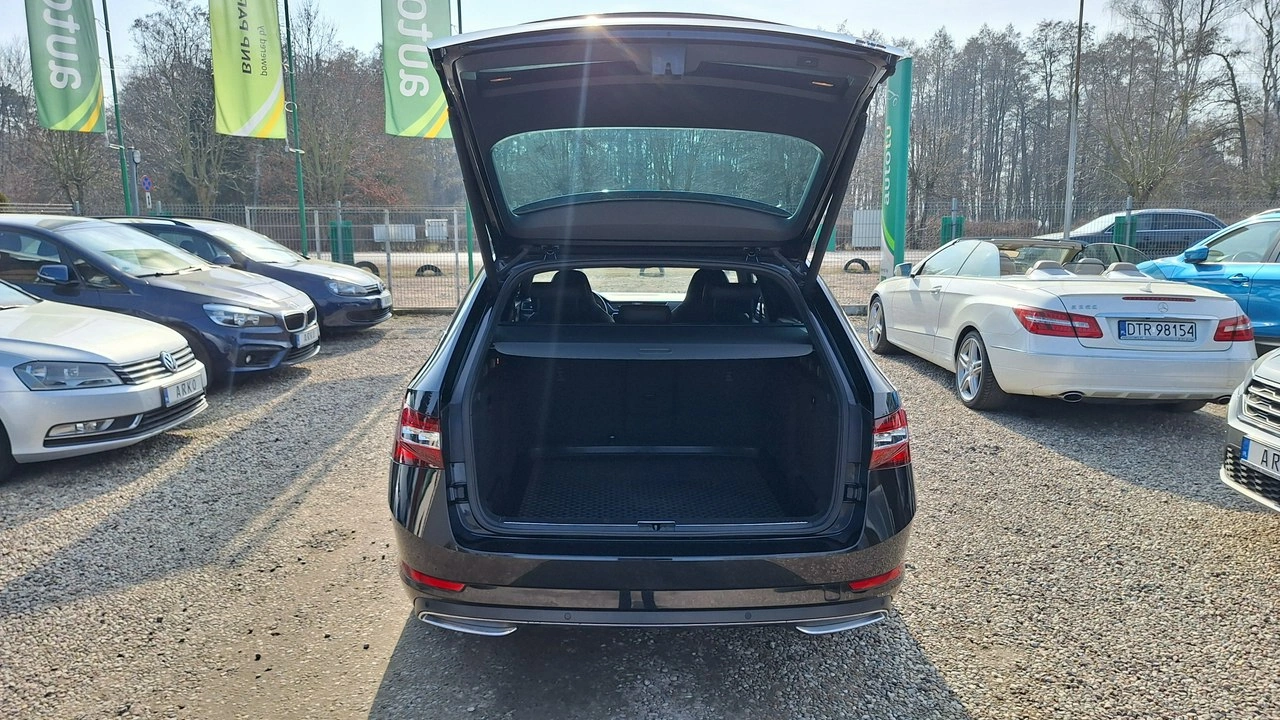 Skoda Superb - Zdjęcie 15