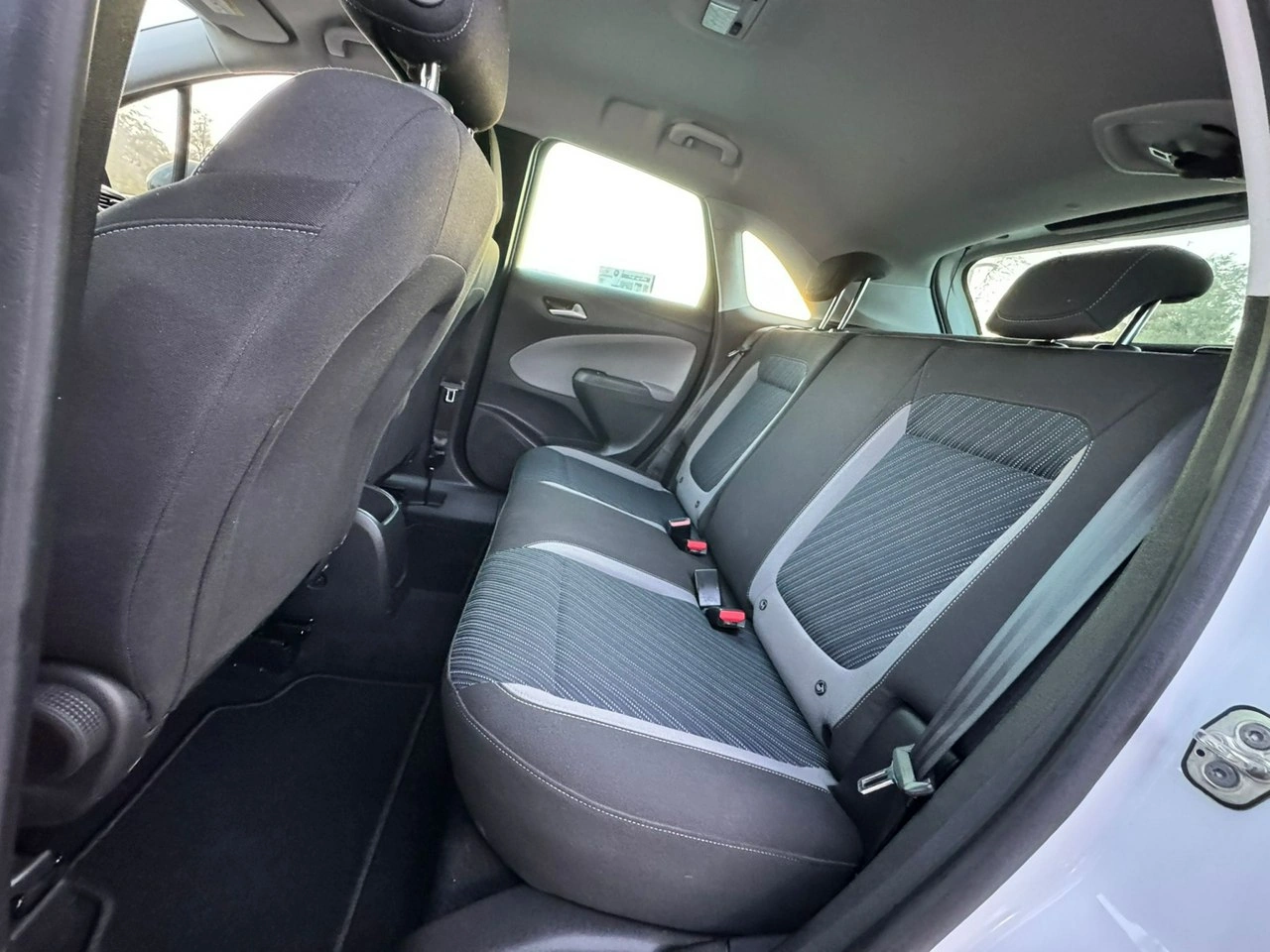 Opel Crossland X - Zdjęcie 25