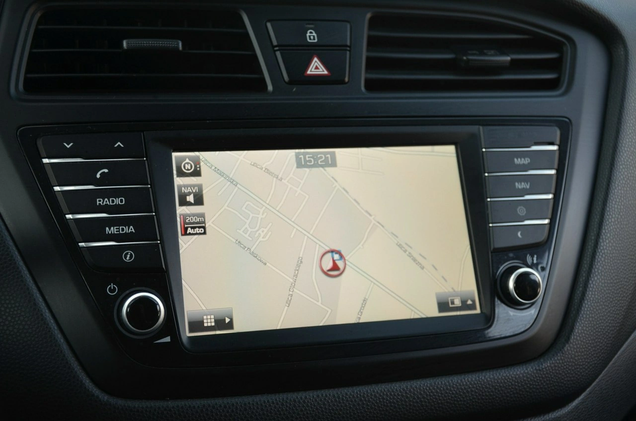 Hyundai i20 - Zdjęcie 14