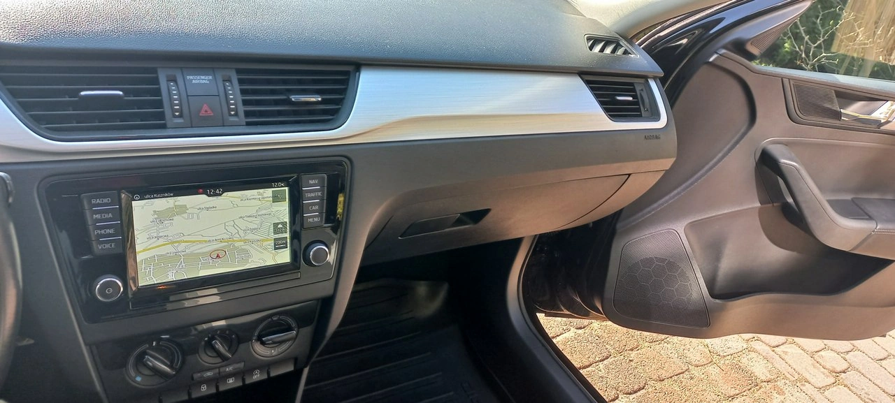 Skoda RAPID - Zdjęcie 10