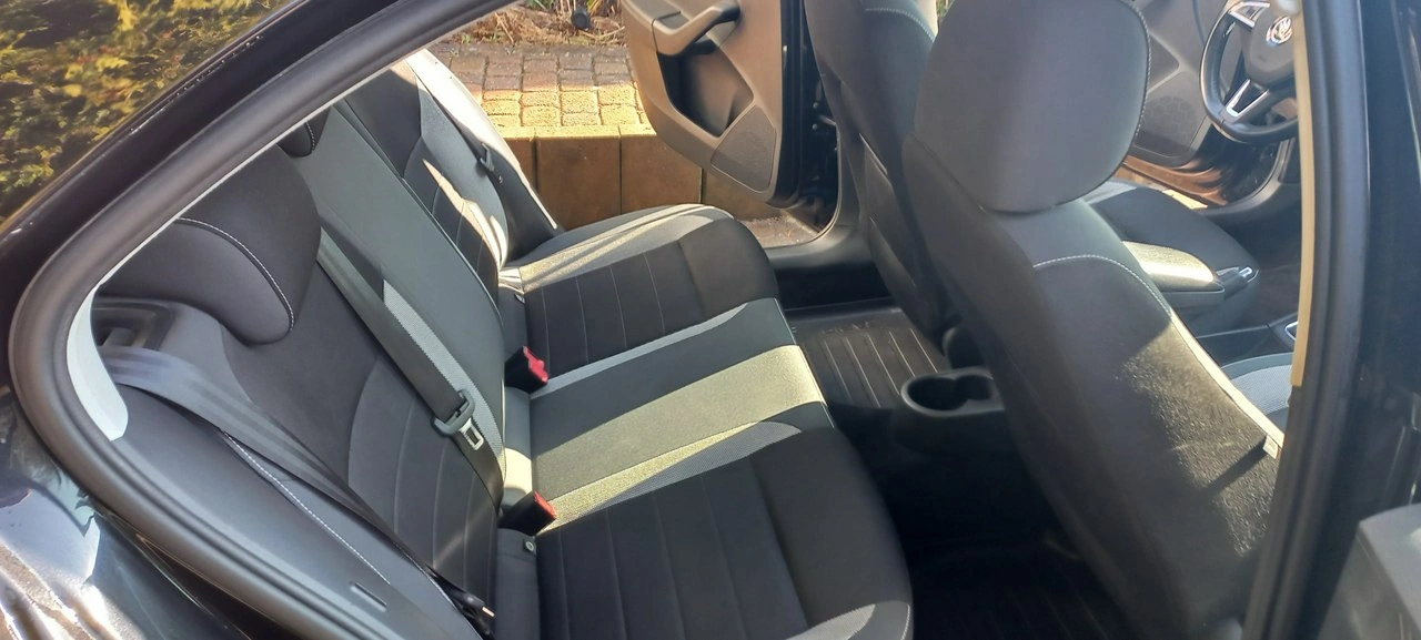 Skoda RAPID - Zdjęcie 19