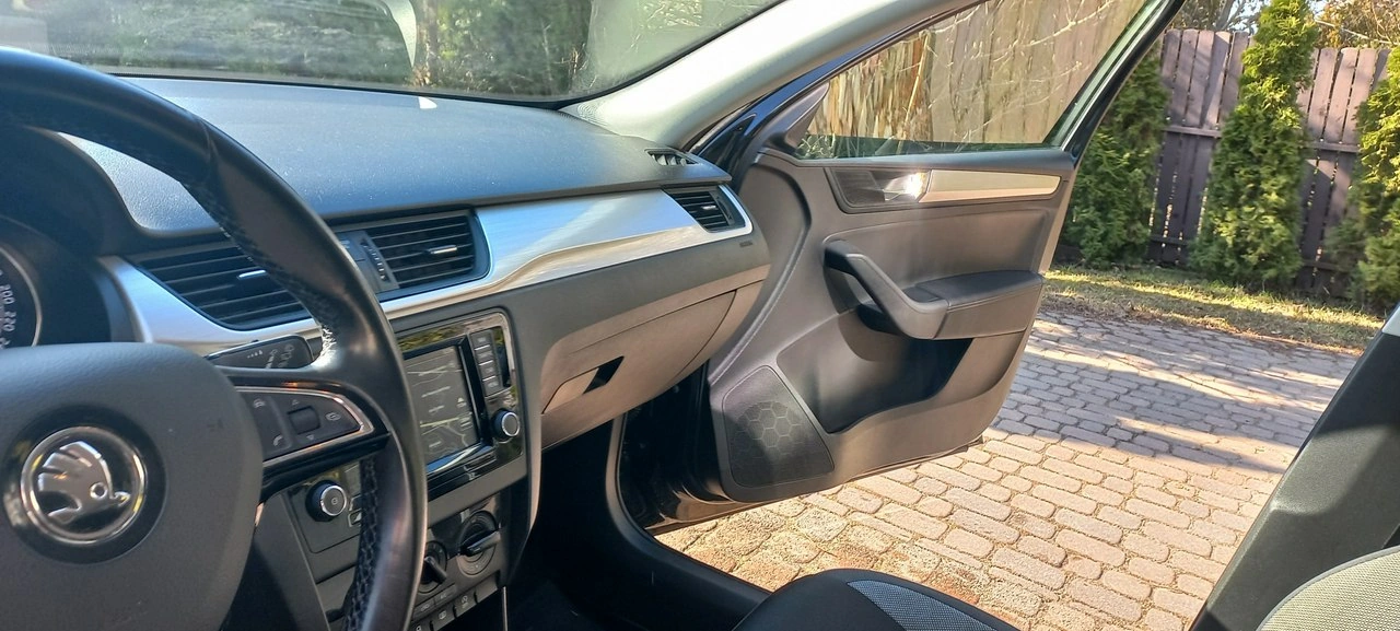 Skoda RAPID - Zdjęcie 24