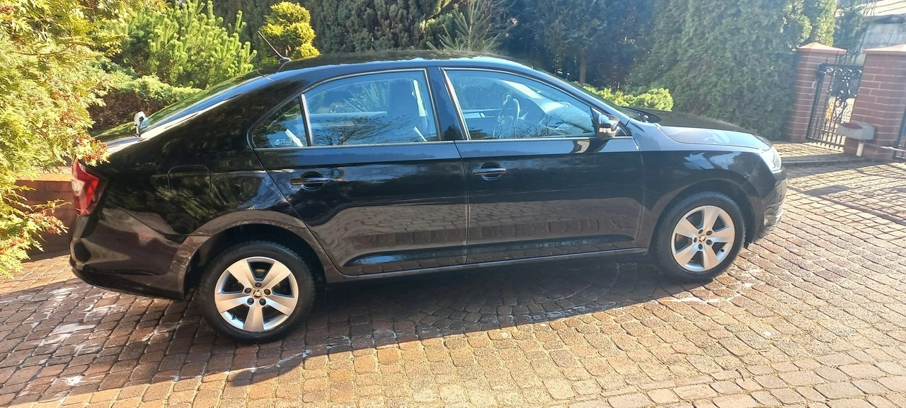 Skoda RAPID - Zdjęcie 25