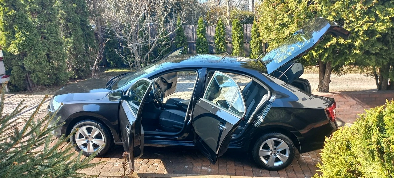 Skoda RAPID - Zdjęcie 32