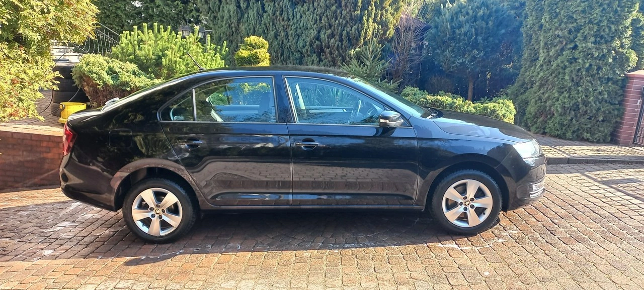 Skoda RAPID - Zdjęcie 2