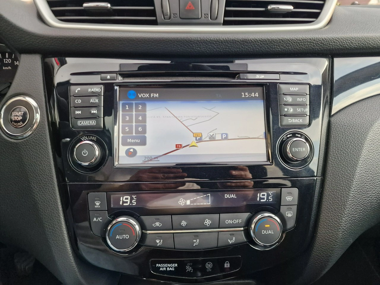 Nissan Qashqai - Zdjęcie 10