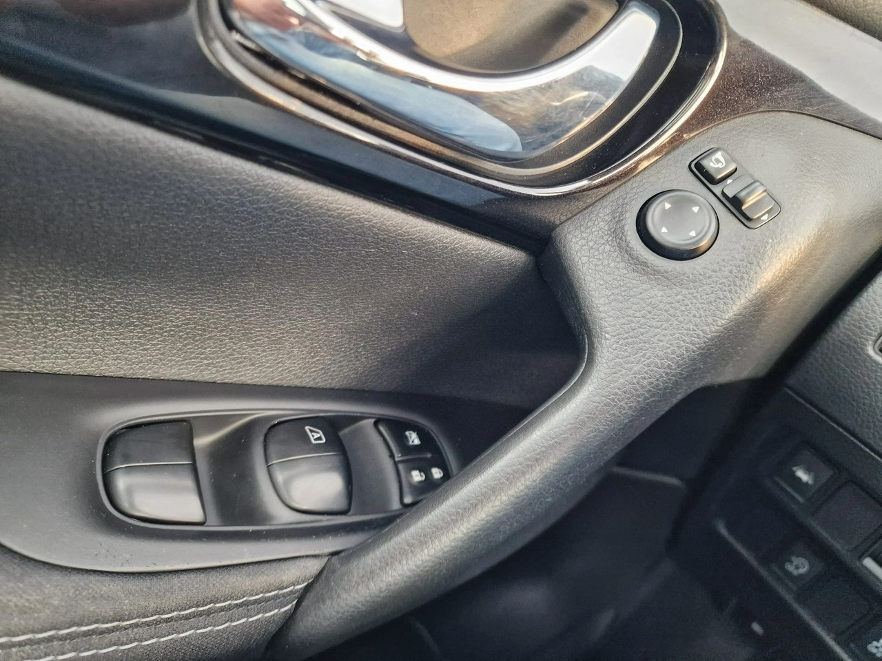 Nissan Qashqai - Zdjęcie 13