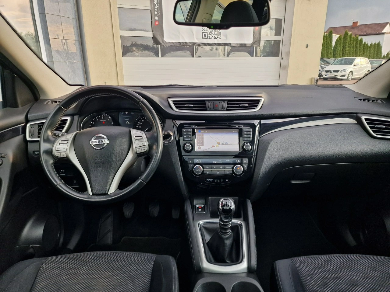 Nissan Qashqai - Zdjęcie 15