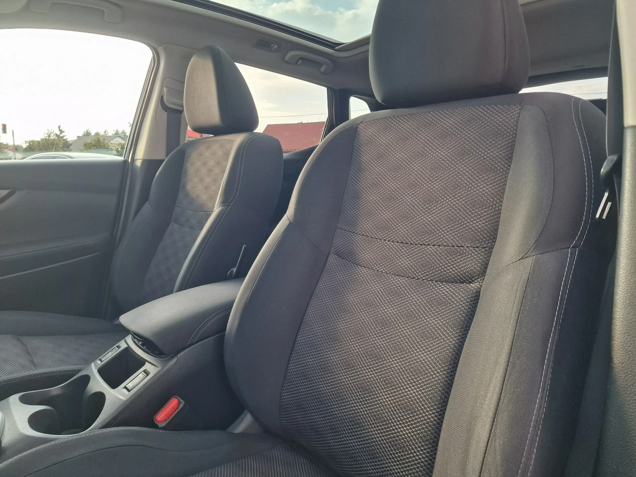 Nissan Qashqai - Zdjęcie 16